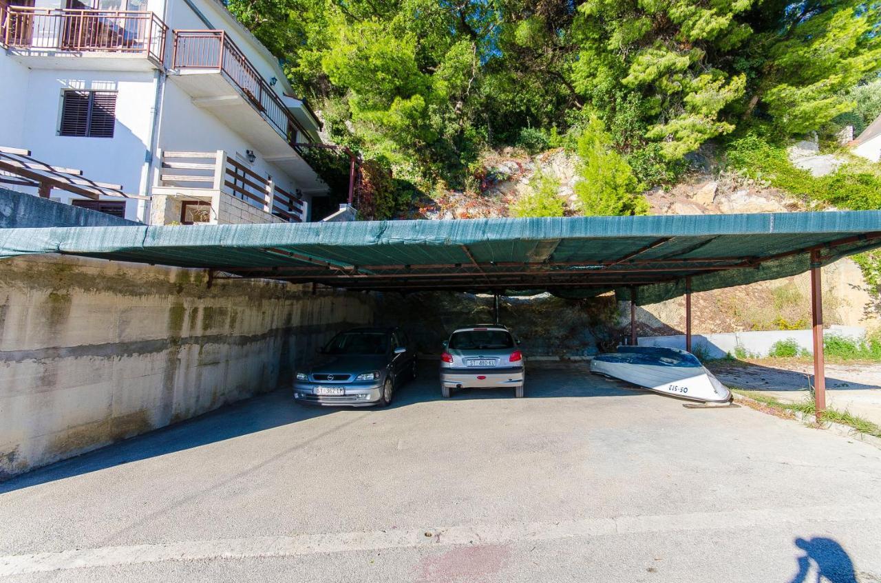 Apartments By The Sea Pisak, Omis - 2802 Exterior photo