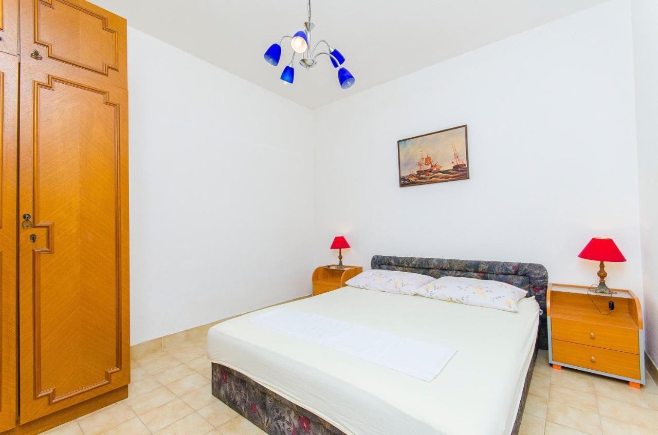 Apartments By The Sea Pisak, Omis - 2802 Exterior photo
