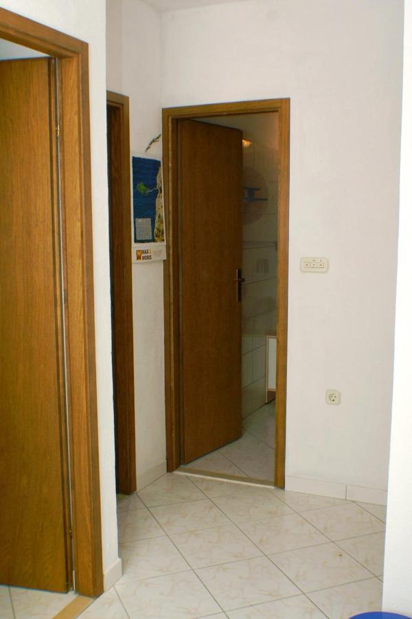 Apartments By The Sea Pisak, Omis - 2802 Exterior photo