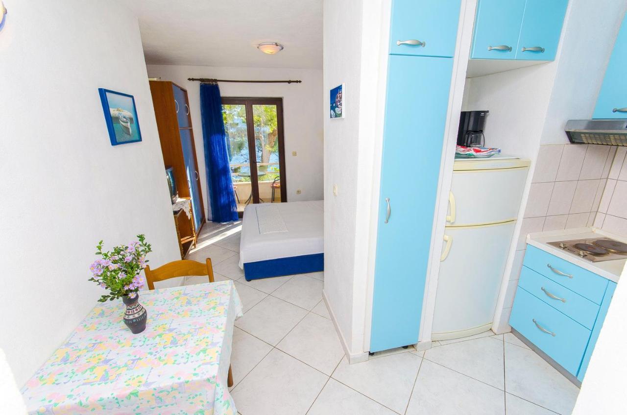 Apartments By The Sea Pisak, Omis - 2802 Exterior photo